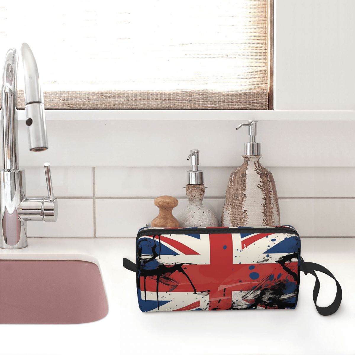 Tas Makeup Bendera Union Jack  - Women Bags In Uk ulasan dan harga